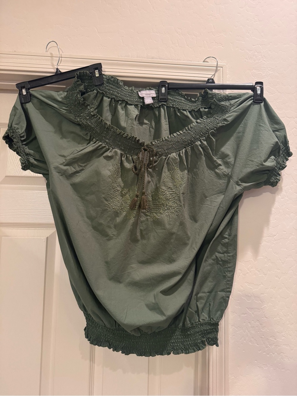 olive green peasant blouse plus size 3X 100% cotton with embroidery details